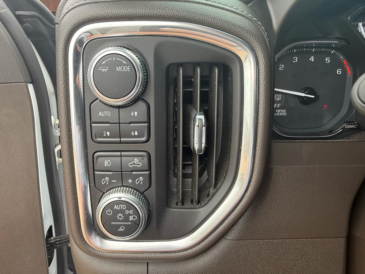 GMC Sierra 1500 SLT Crew Cab Short Box 4WD 2020