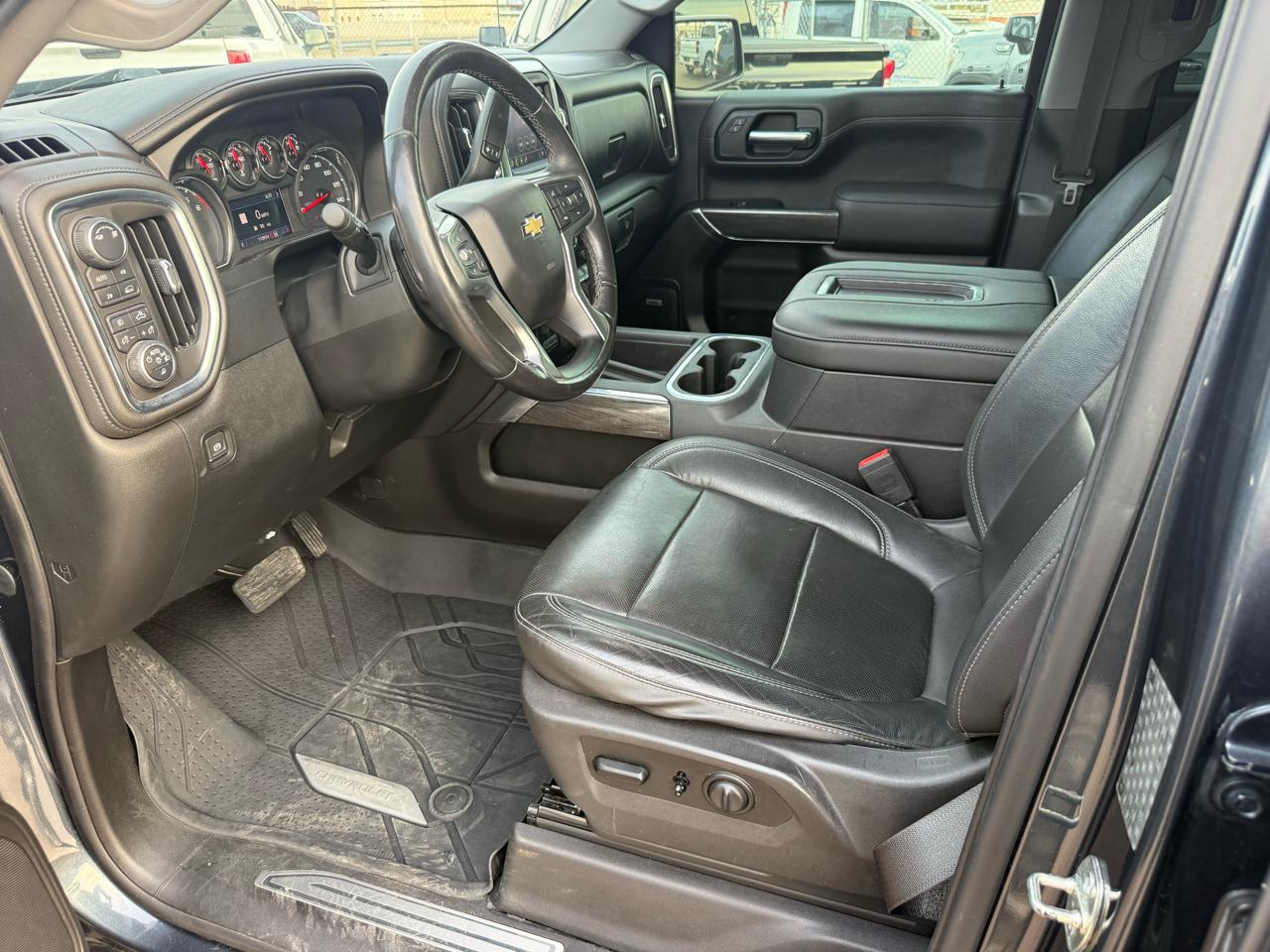 Chevrolet Silverado 1500 4WD Crew Cab 143.5" LTZ w/1LZ 2019