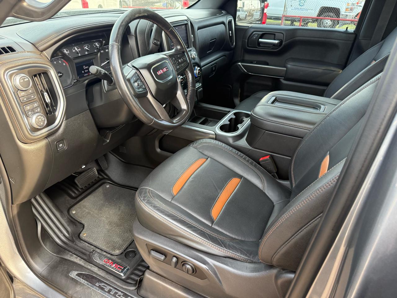 GMC Sierra 1500 AT4 Crew Cab Short Box 4WD 2021