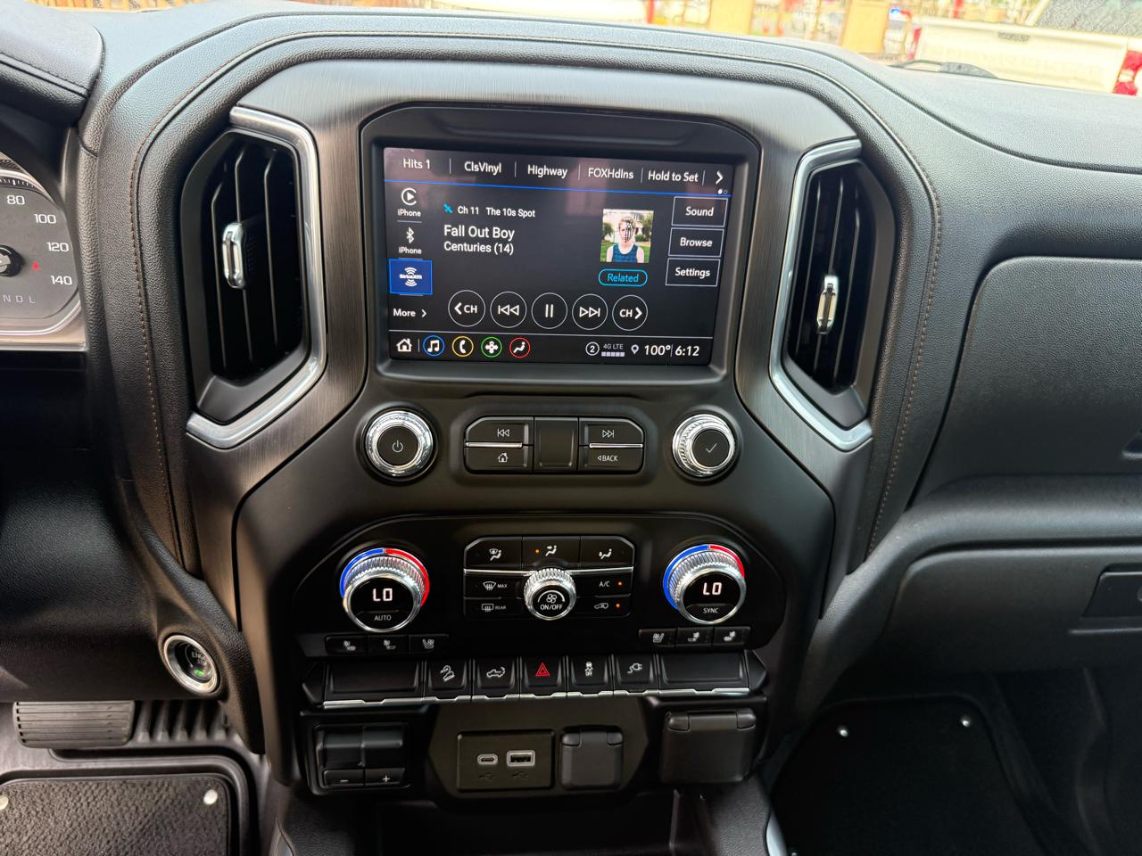 GMC Sierra 1500 AT4 Crew Cab Short Box 4WD 2021