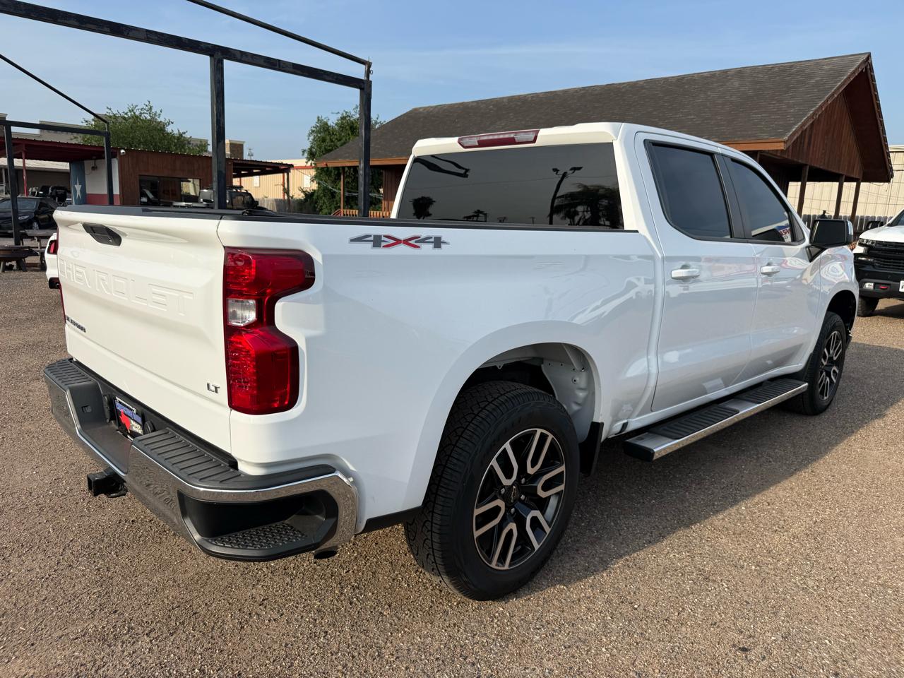 Chevrolet Silverado 1500 4WD Crew Cab 143.5" LT w/1LT 2021