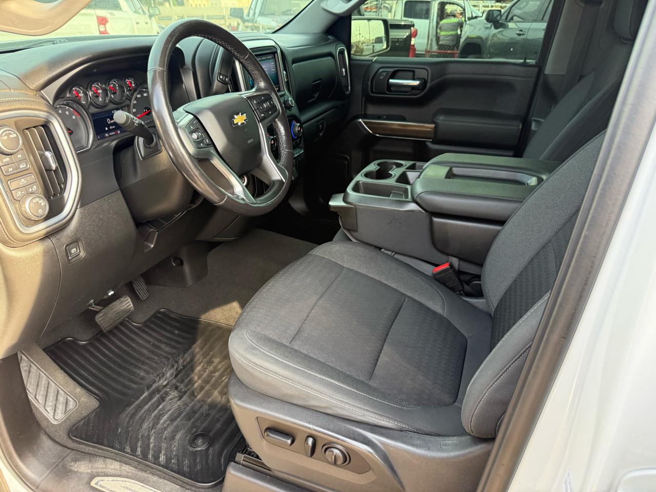 Chevrolet Silverado 1500 4WD Crew Cab 143.5" LT w/1LT 2021