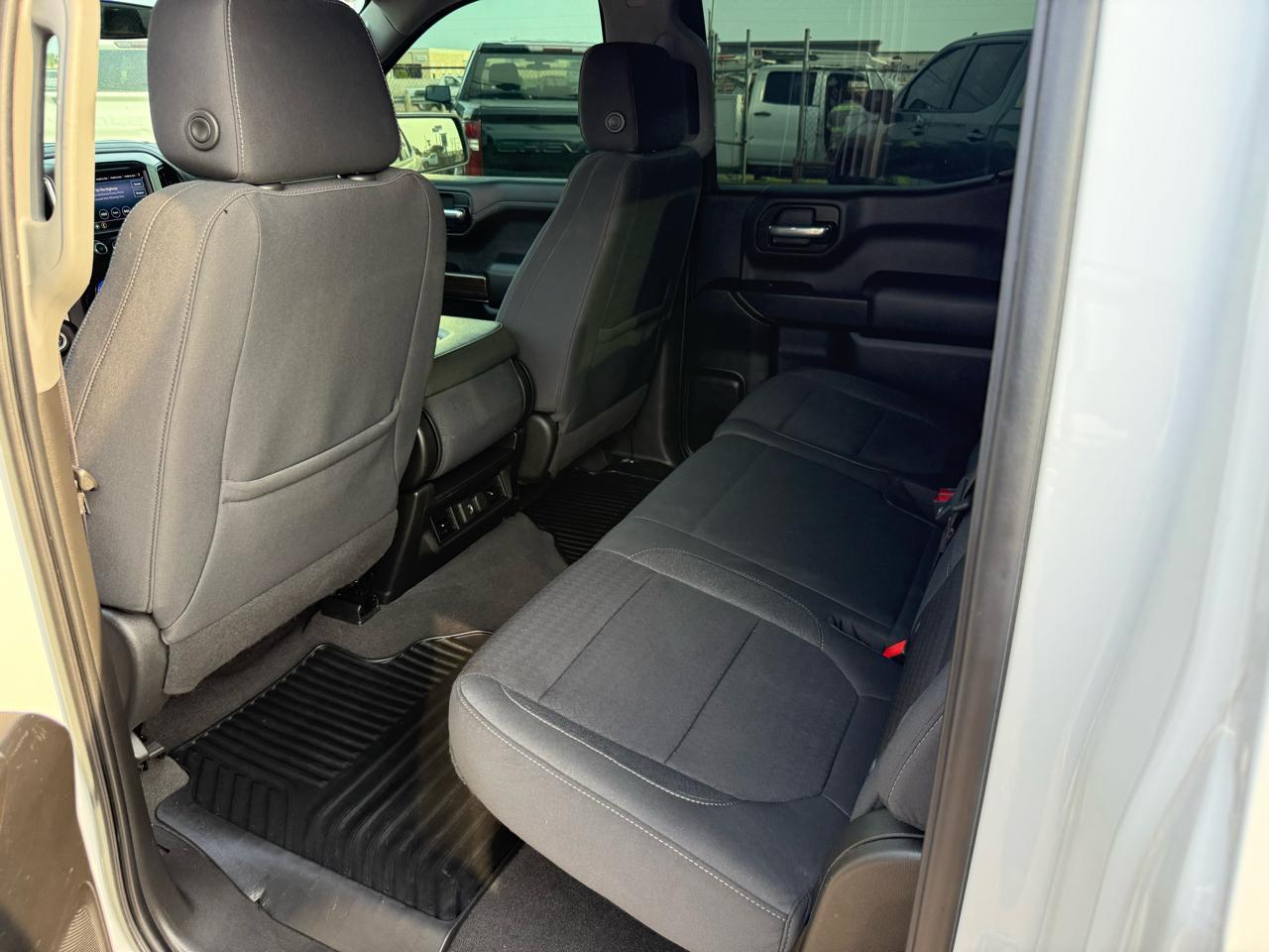 Chevrolet Silverado 1500 4WD Crew Cab 143.5" LT w/1LT 2021