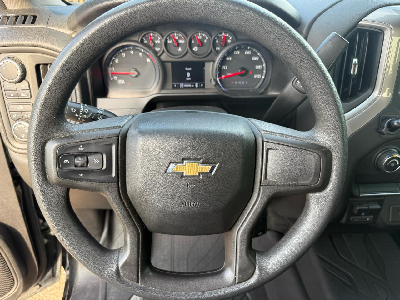 Chevrolet Silverado 1500 4WD Double Cab 143.5" Custom 2020