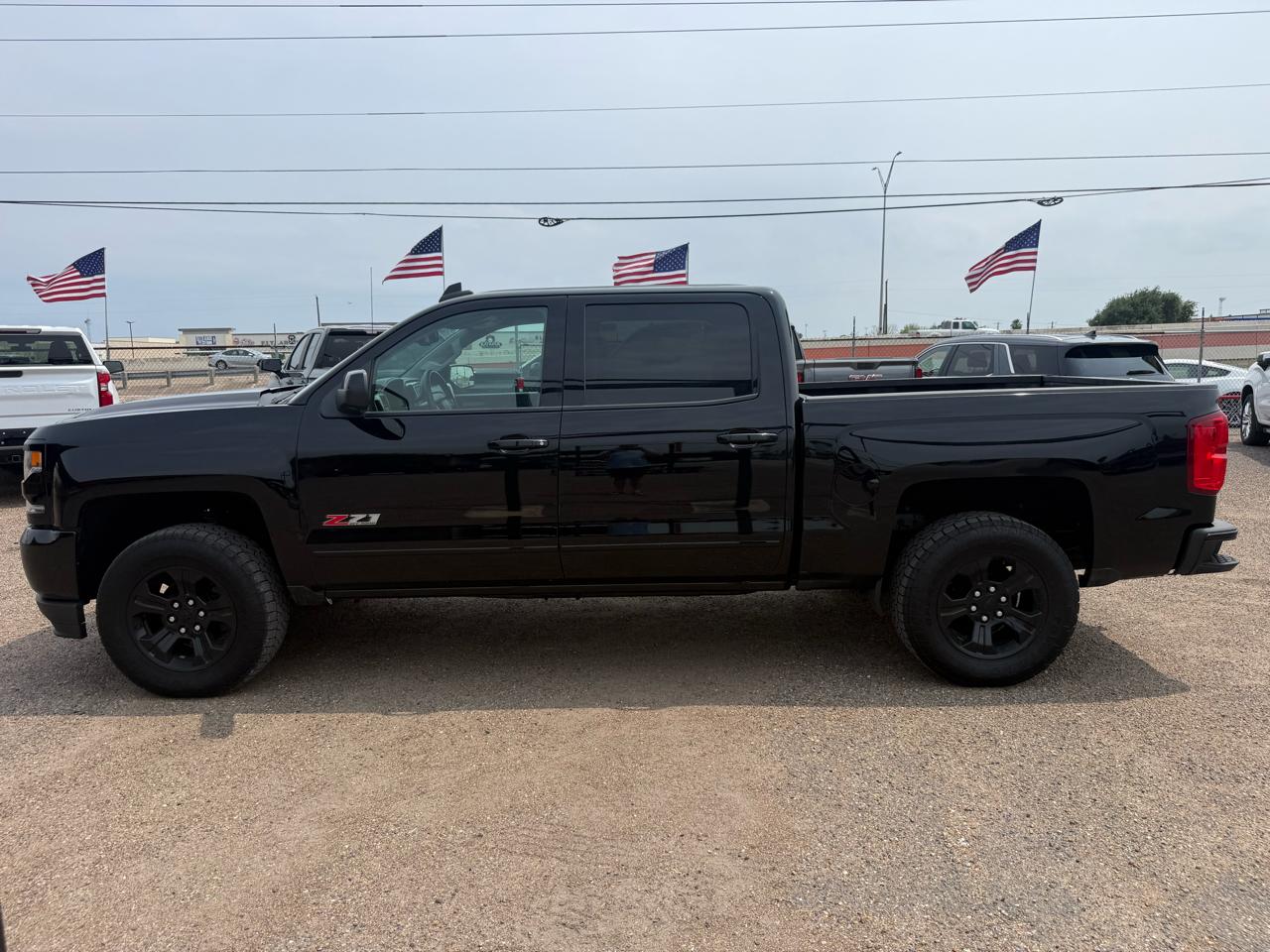 Chevrolet Silverado 1500 4WD Crew Cab 143.5" LTZ w/2LZ 2017