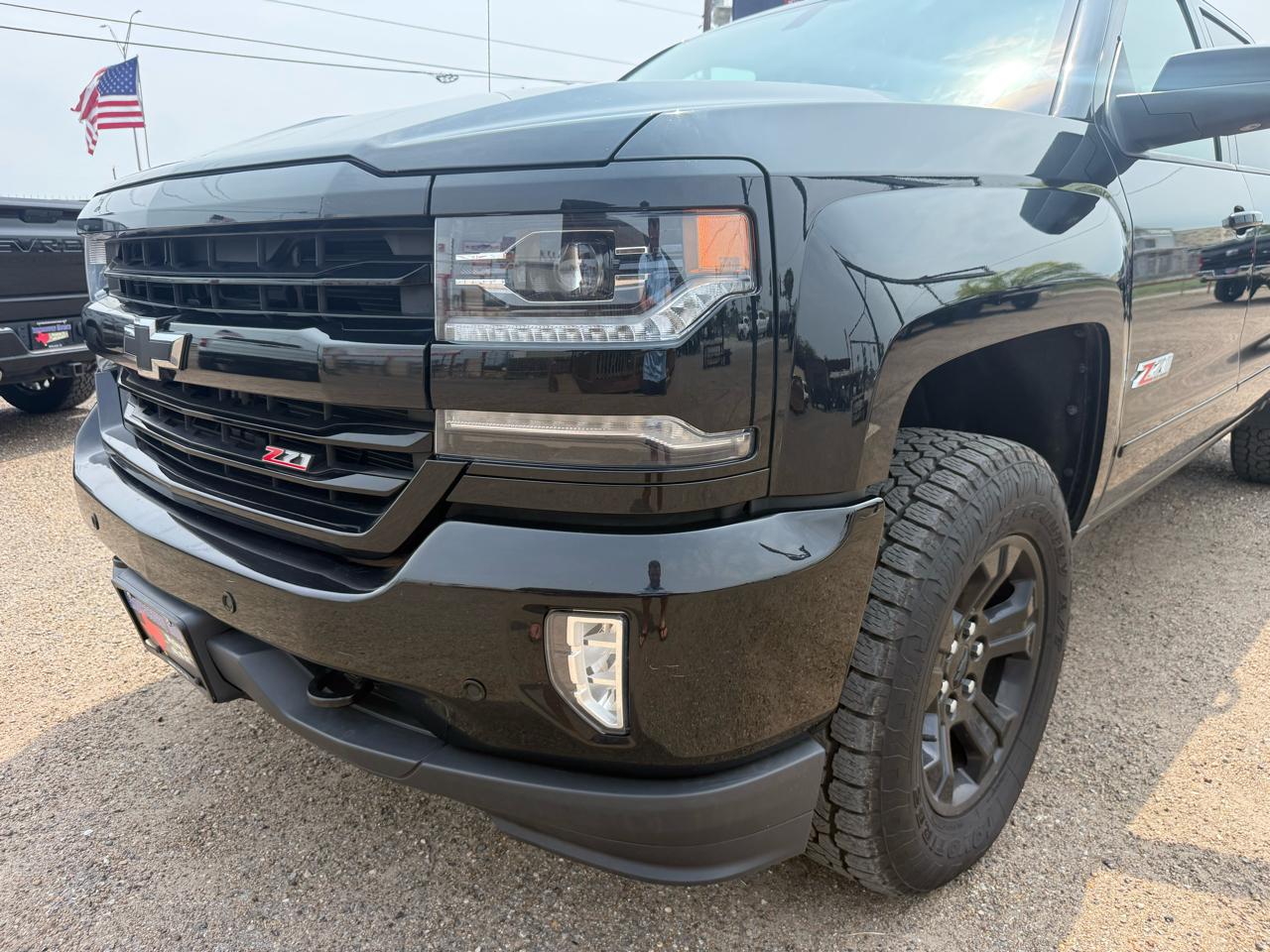 Chevrolet Silverado 1500 4WD Crew Cab 143.5" LTZ w/2LZ 2017