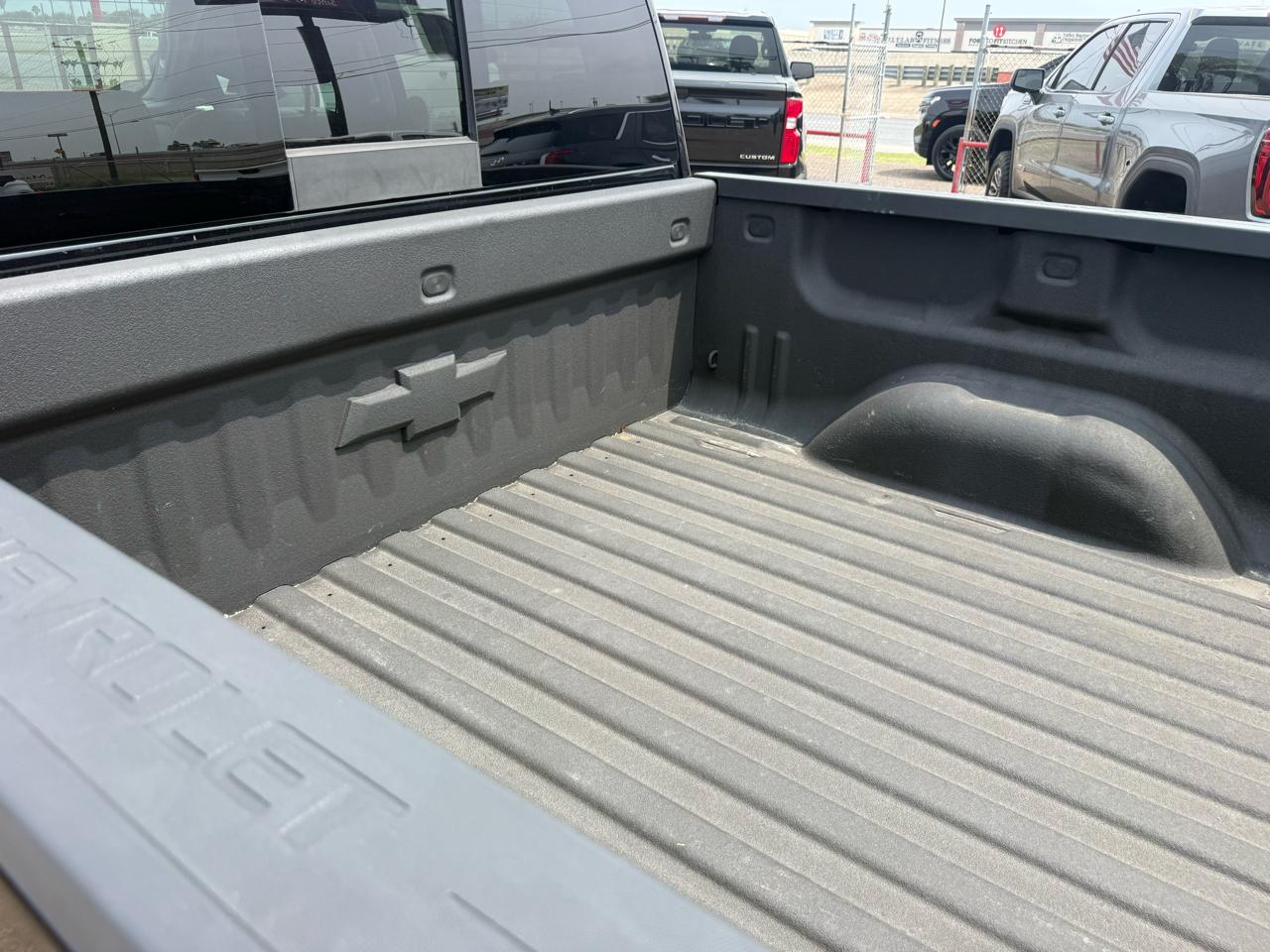 Chevrolet Silverado 1500 4WD Crew Cab 143.5" LTZ w/2LZ 2017