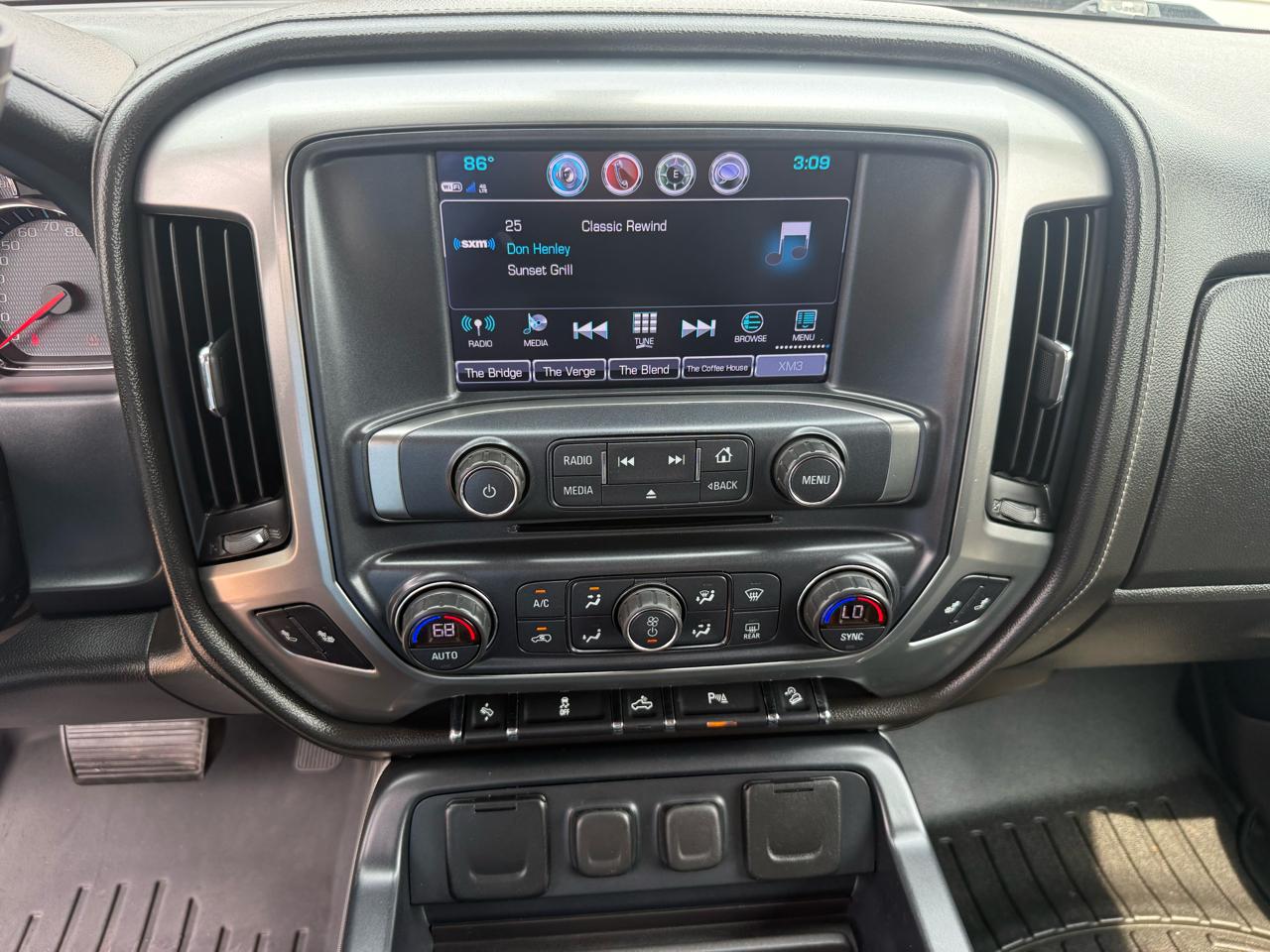 Chevrolet Silverado 1500 4WD Crew Cab 143.5" LTZ w/2LZ 2017