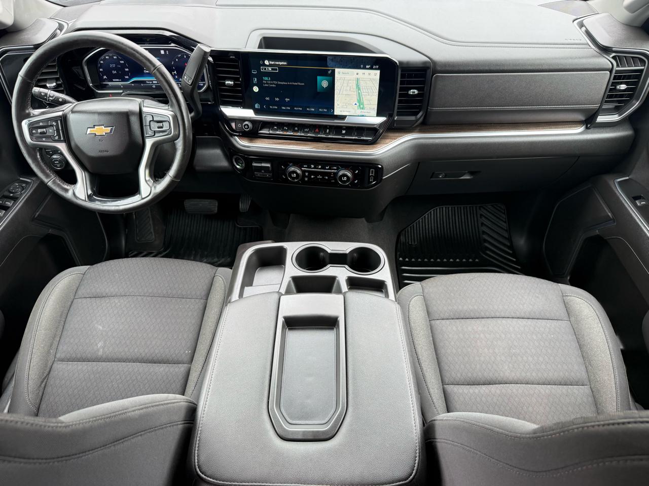 Chevrolet Silverado 1500 4WD Crew Cab 143.5" LT w/1LT 2022