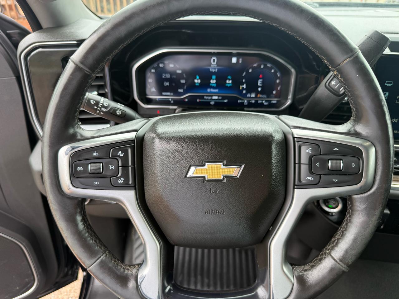 Chevrolet Silverado 1500 4WD Crew Cab 143.5" LT w/1LT 2022