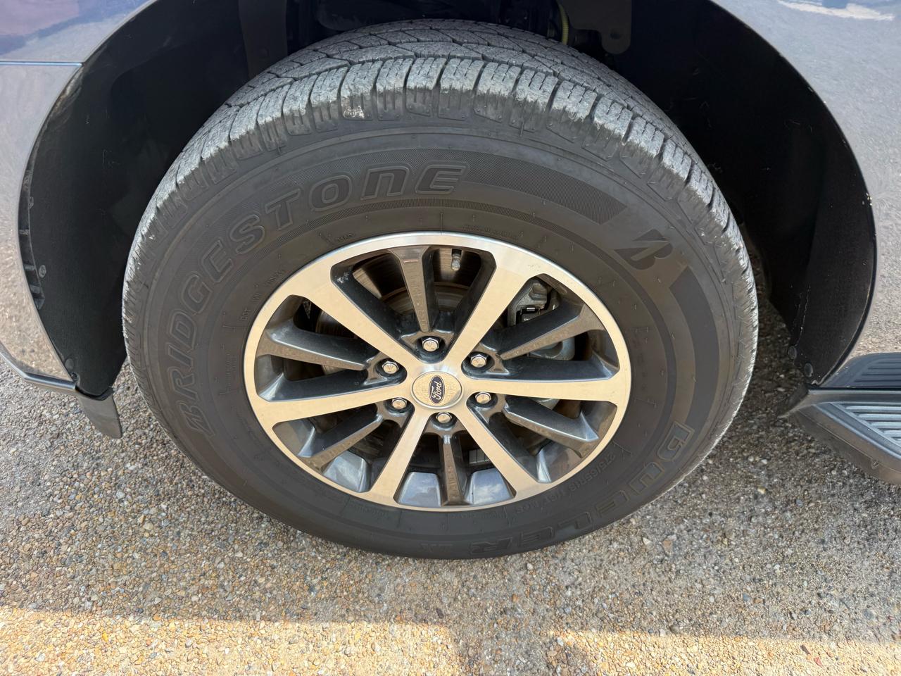 Ford Expedition XLT 2WD 2018