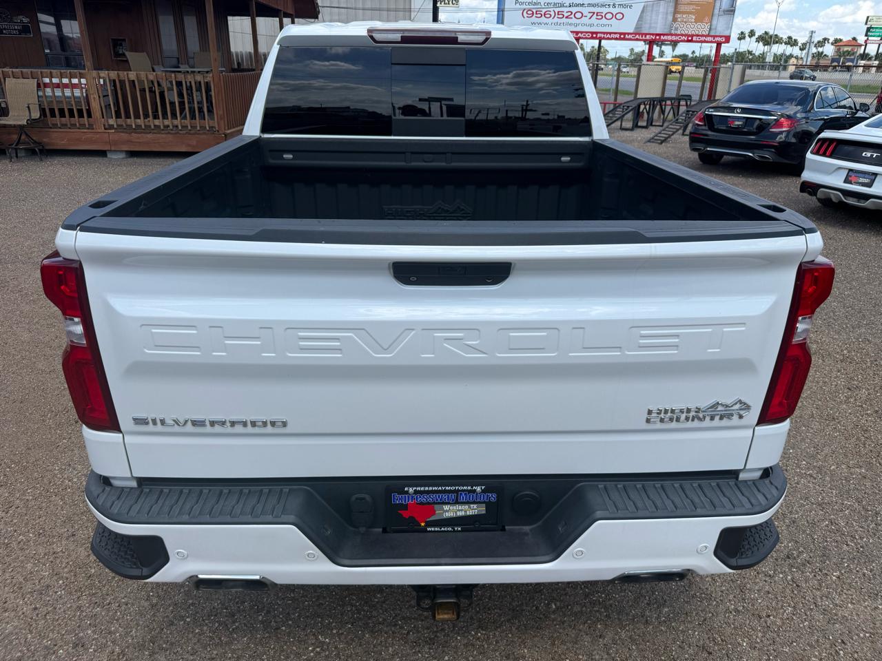 Chevrolet Silverado 1500 4WD Crew Cab 143.5" High Country 2021