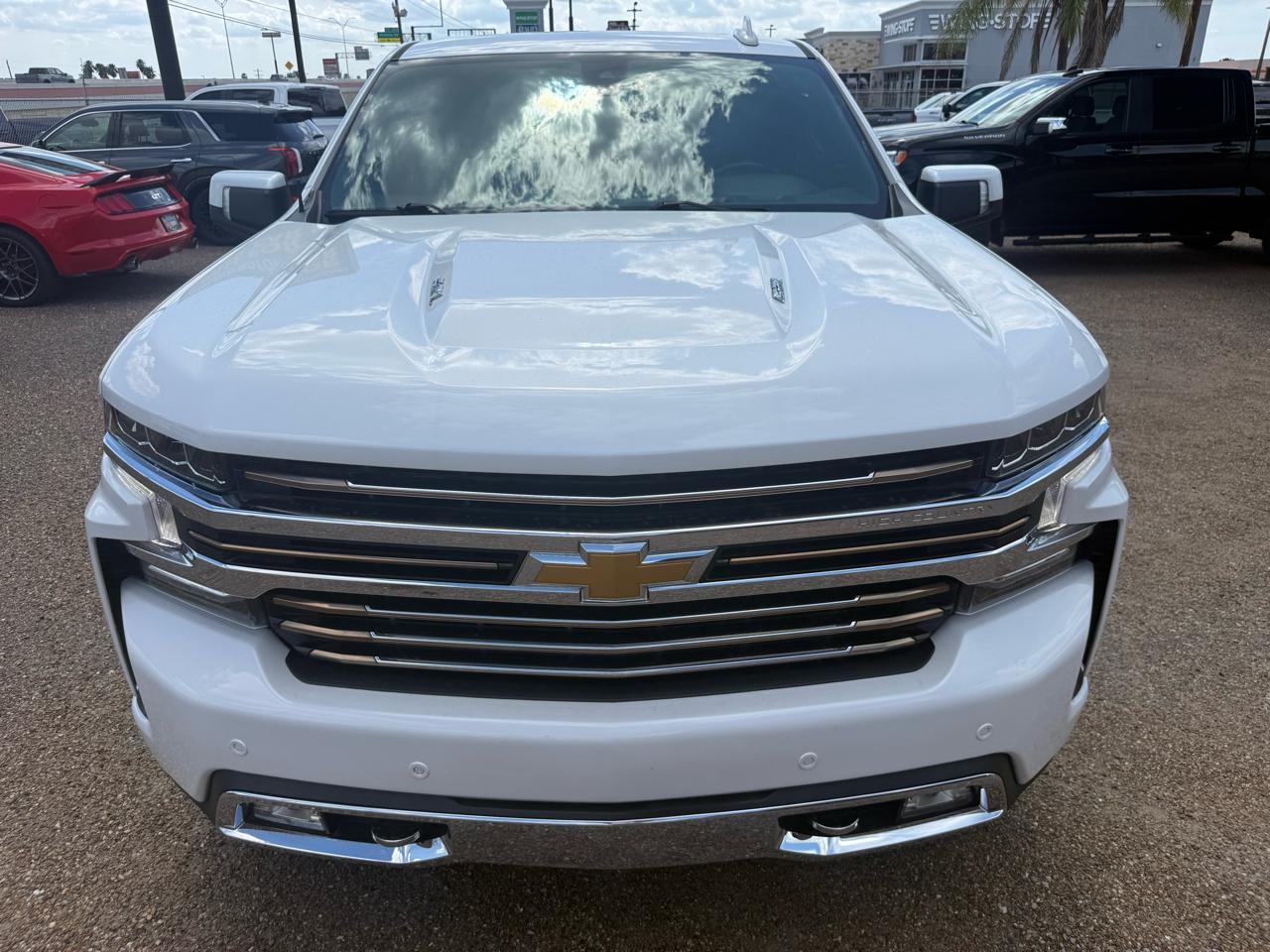 Chevrolet Silverado 1500 4WD Crew Cab 143.5" High Country 2021