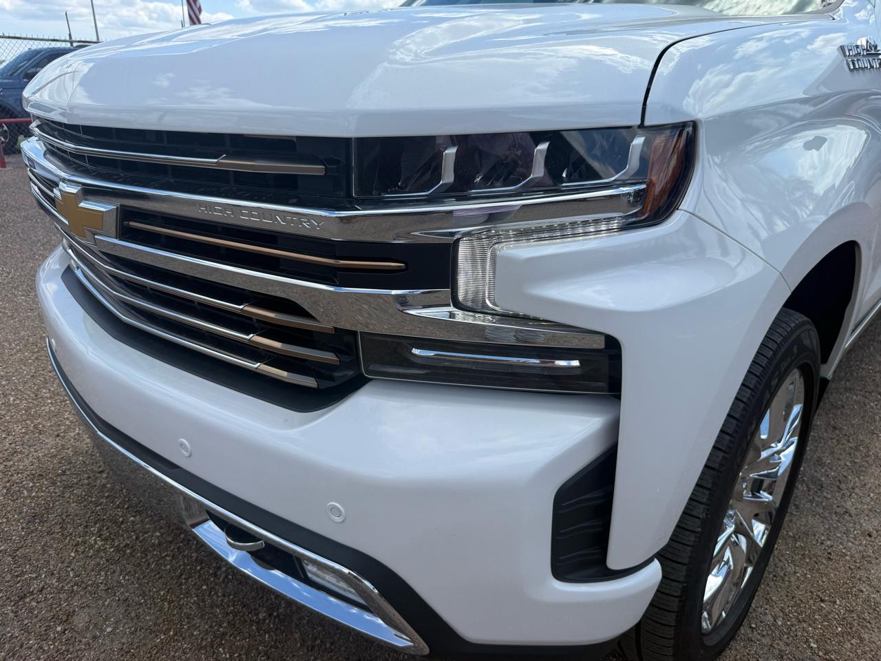 Chevrolet Silverado 1500 4WD Crew Cab 143.5" High Country 2021