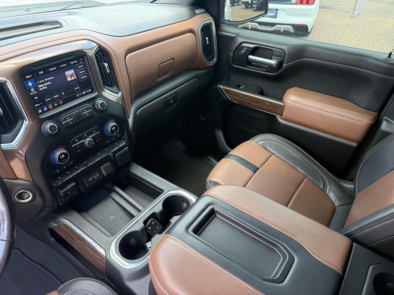Chevrolet Silverado 1500 4WD Crew Cab 143.5" High Country 2021