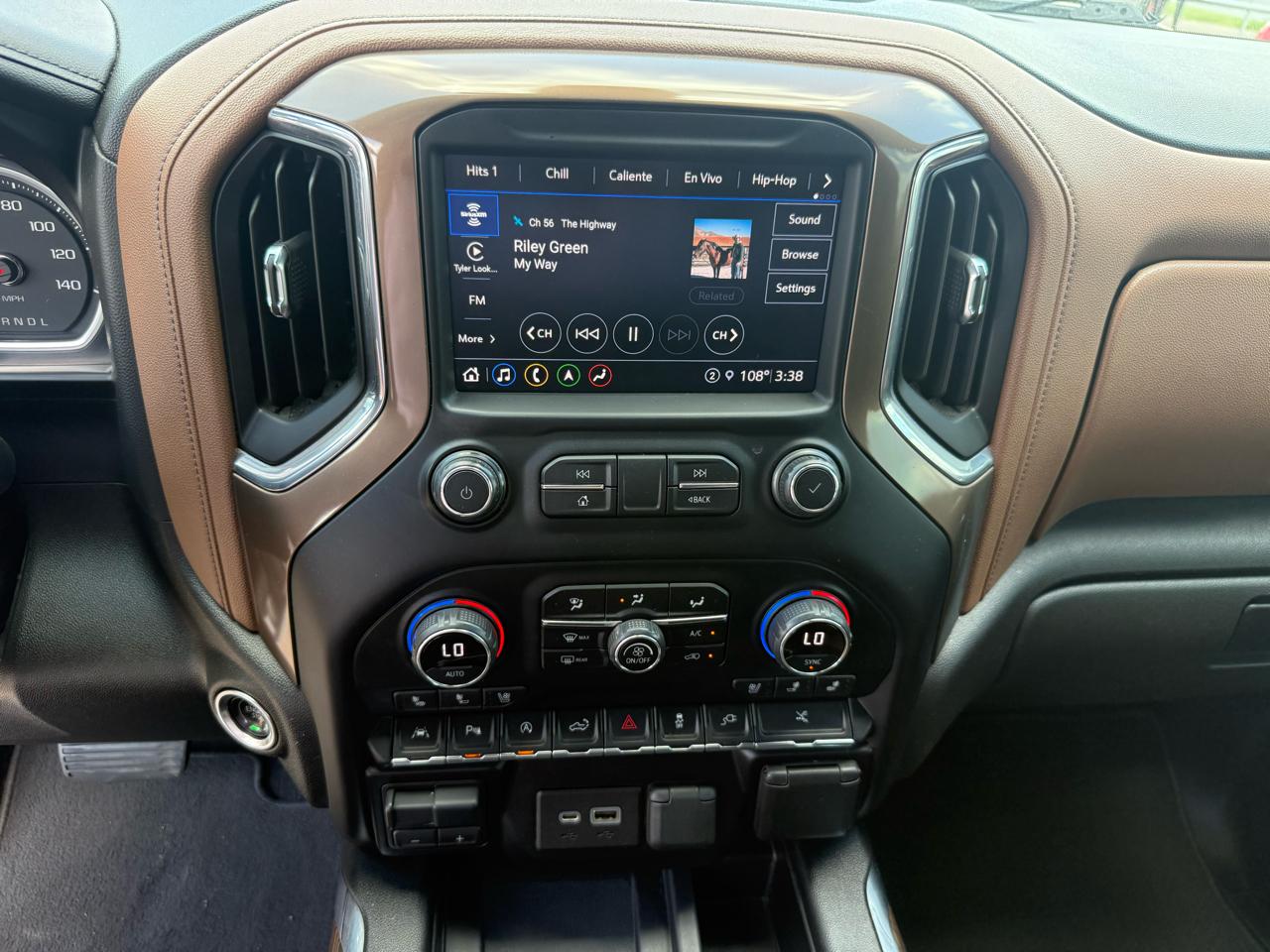 Chevrolet Silverado 1500 4WD Crew Cab 143.5" High Country 2021