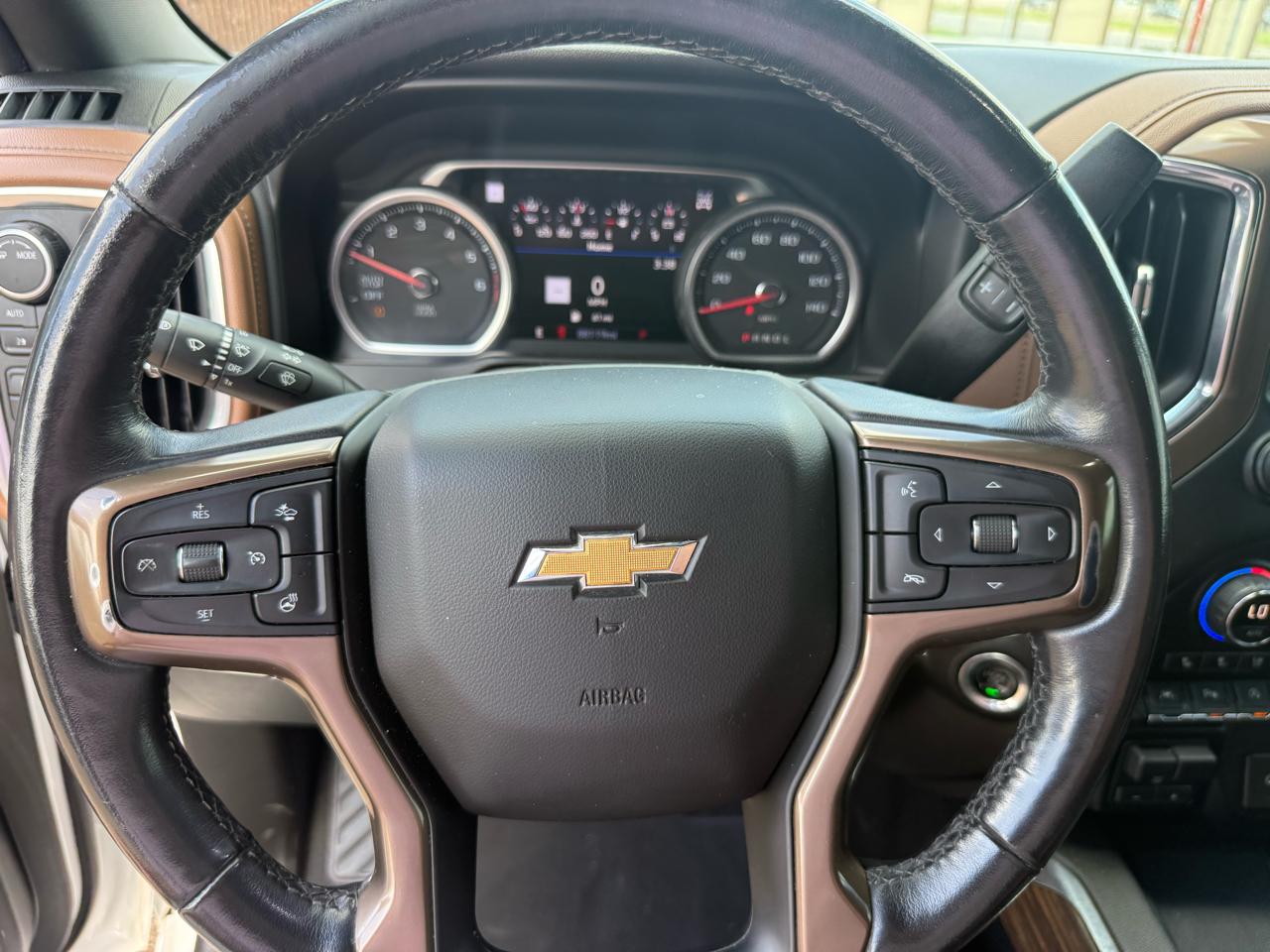 Chevrolet Silverado 1500 4WD Crew Cab 143.5" High Country 2021