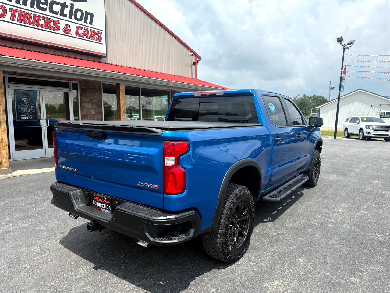 2022 Chevrolet Silverado 1500 ZR2 photo 2