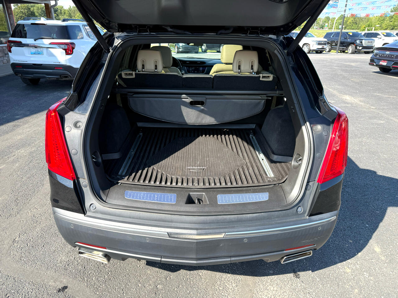 2017 Cadillac XT5 Luxury photo 3