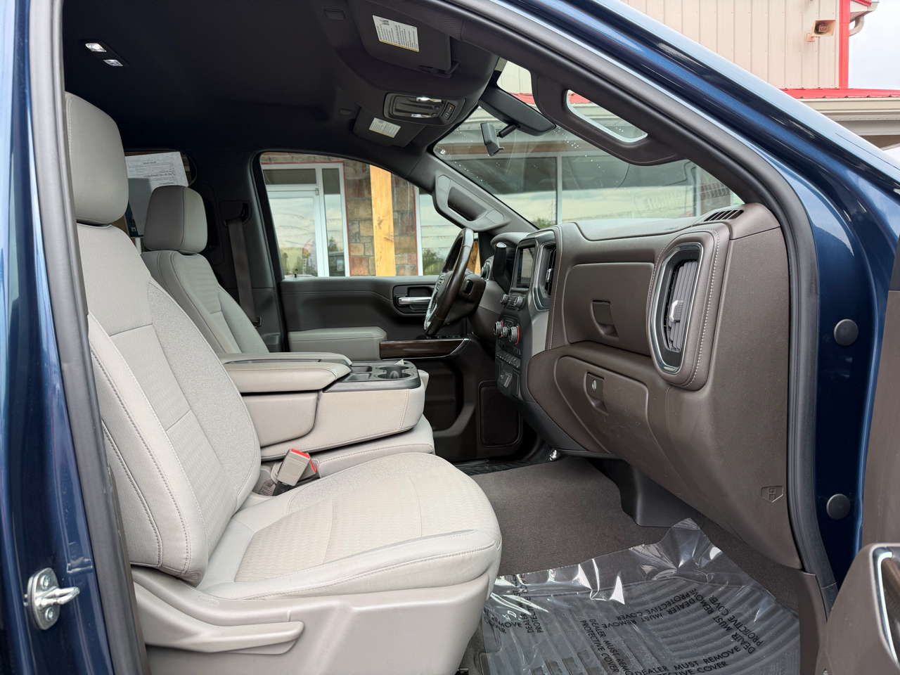2019 Chevrolet Silverado LT photo 20