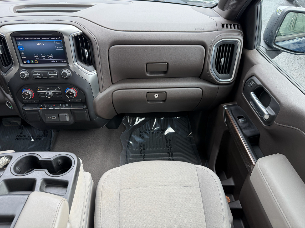 2019 Chevrolet Silverado LT photo 21