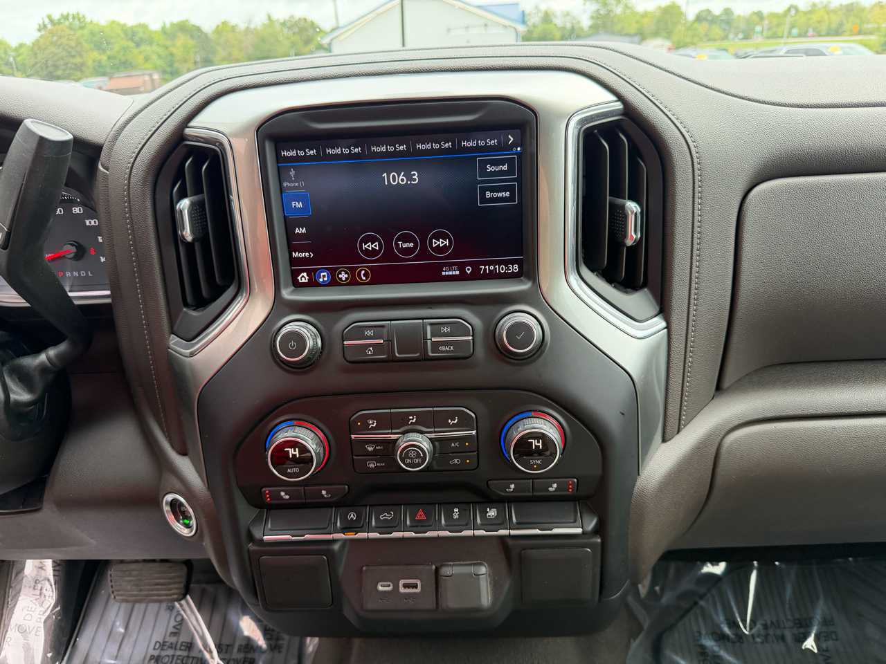 2019 Chevrolet Silverado LT photo 26