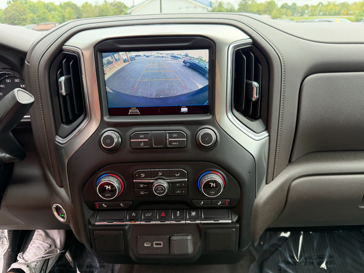 2019 Chevrolet Silverado LT photo 27