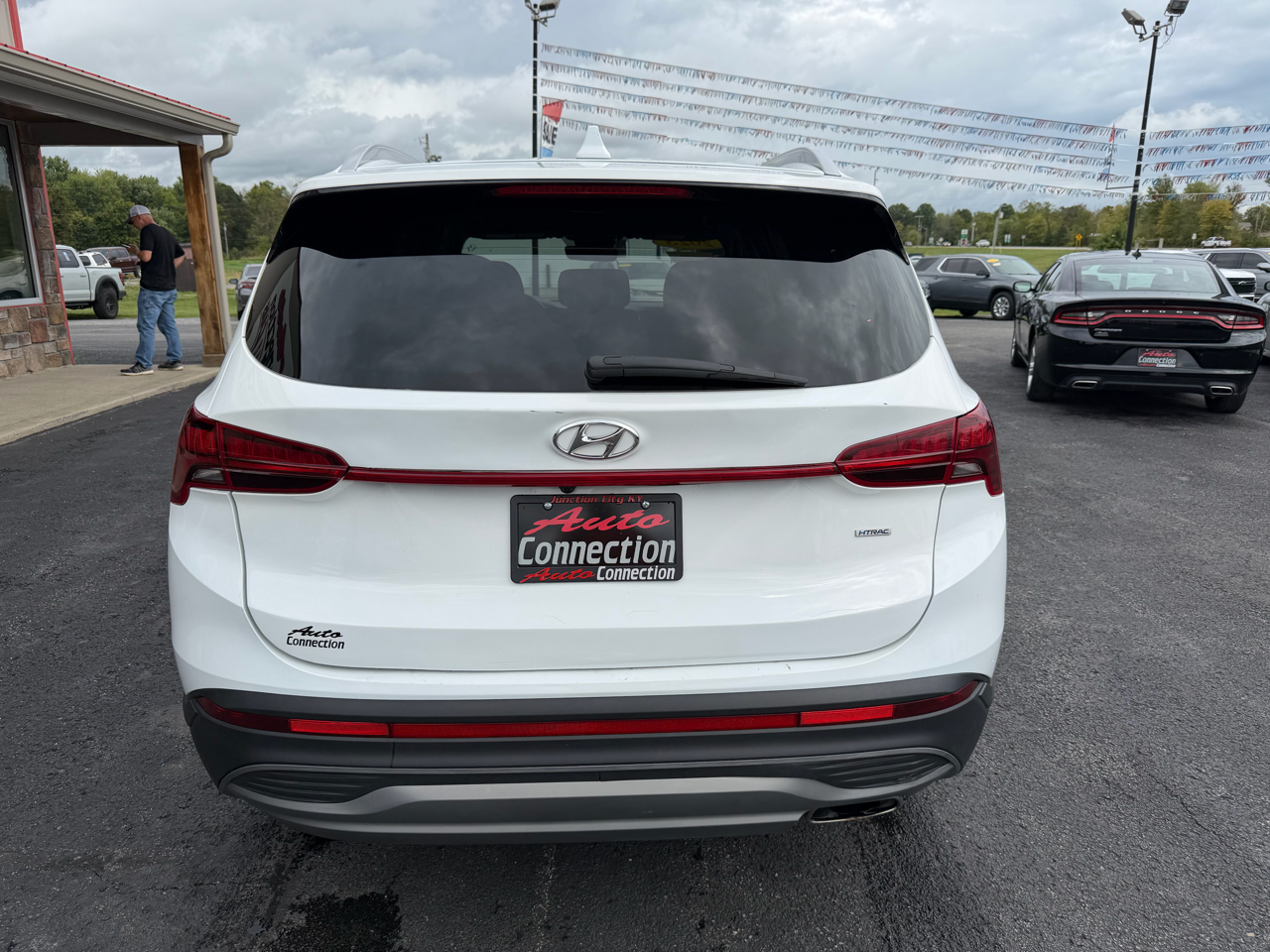 2023 Hyundai Santa Fe SEL photo 2