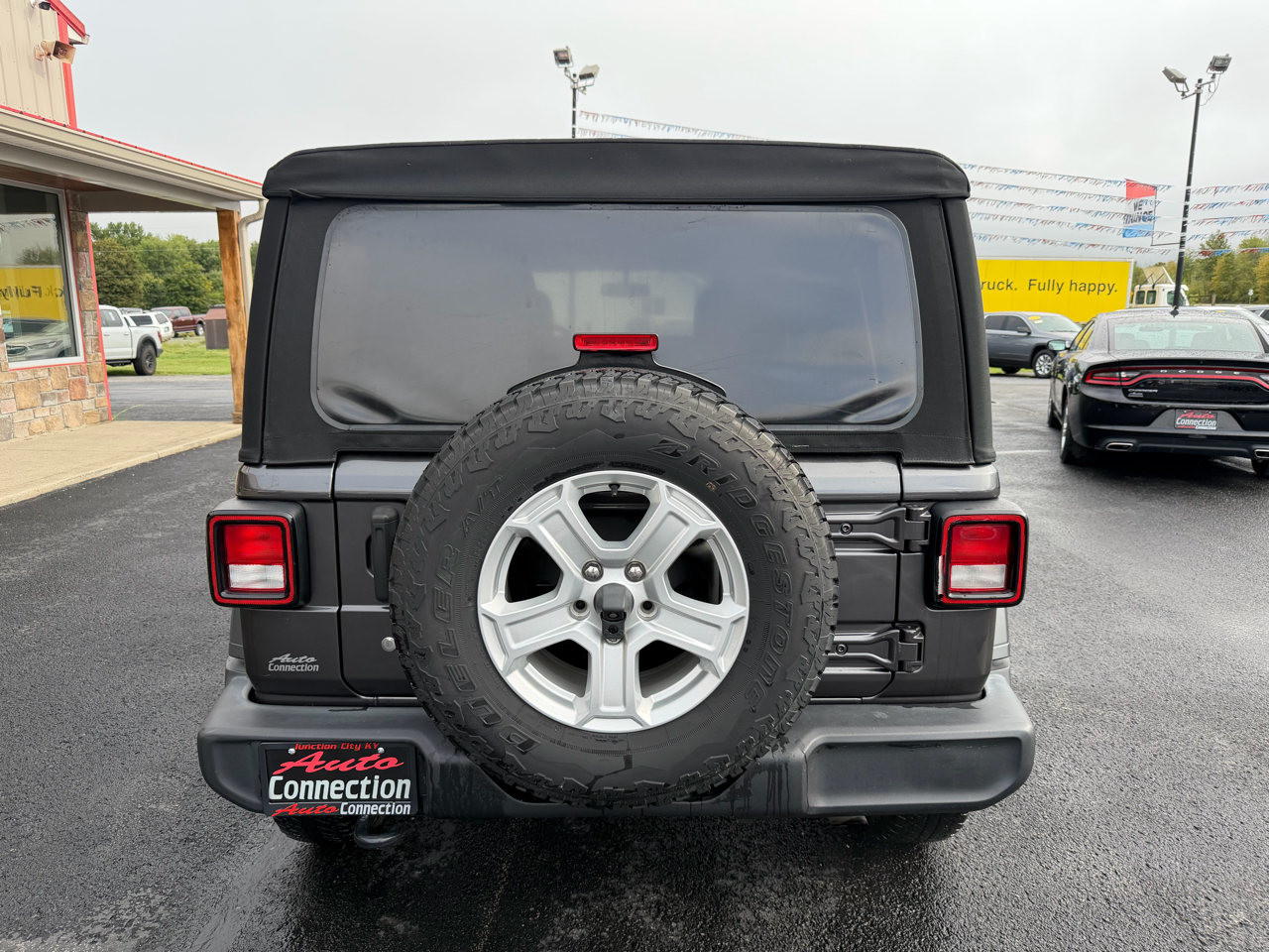 2018 Jeep Wrangler Unlimited Sport photo 2