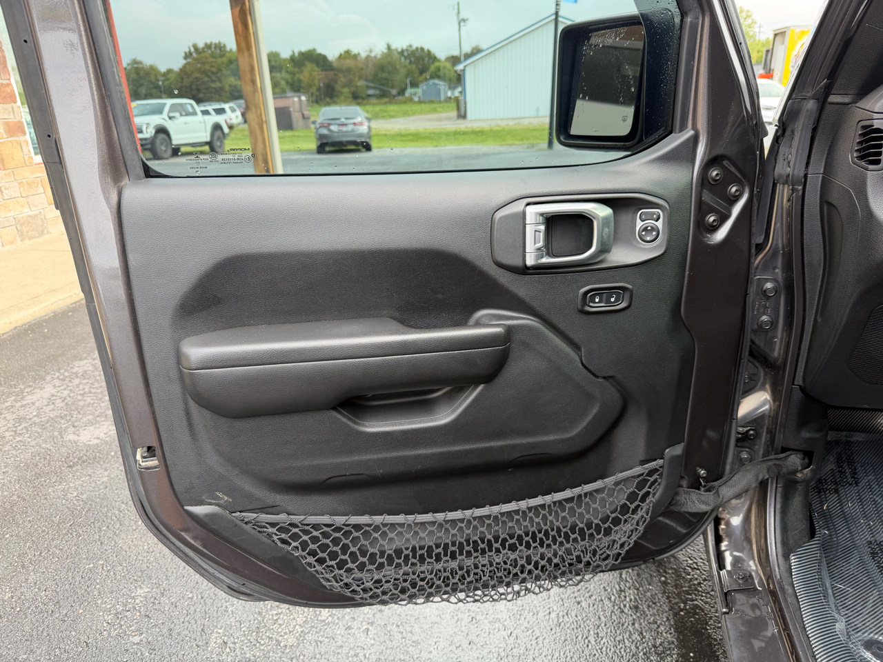 2018 Jeep Wrangler Unlimited Sport photo 9