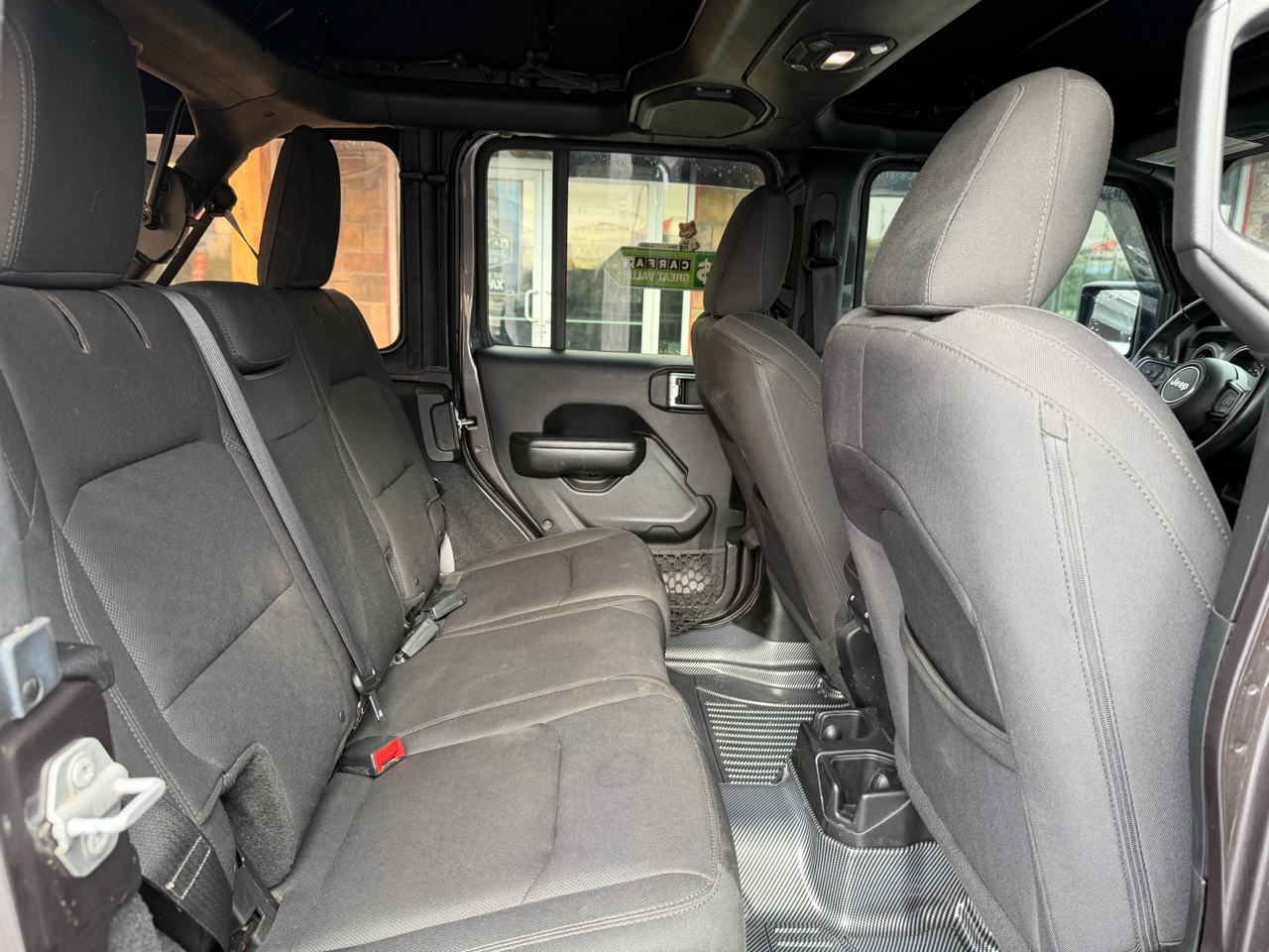 2018 Jeep Wrangler Unlimited Sport photo 16