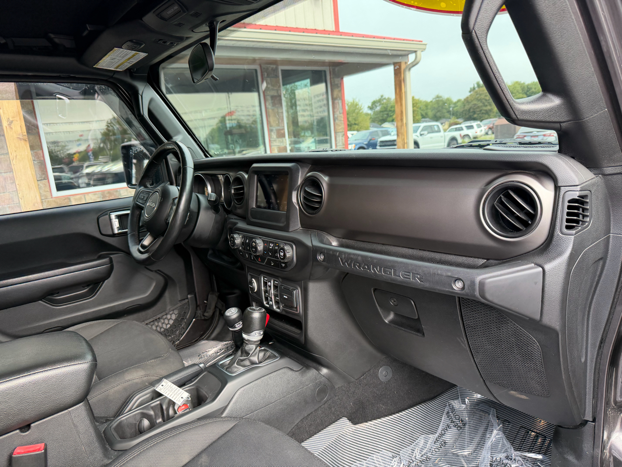 2018 Jeep Wrangler Unlimited Sport photo 18