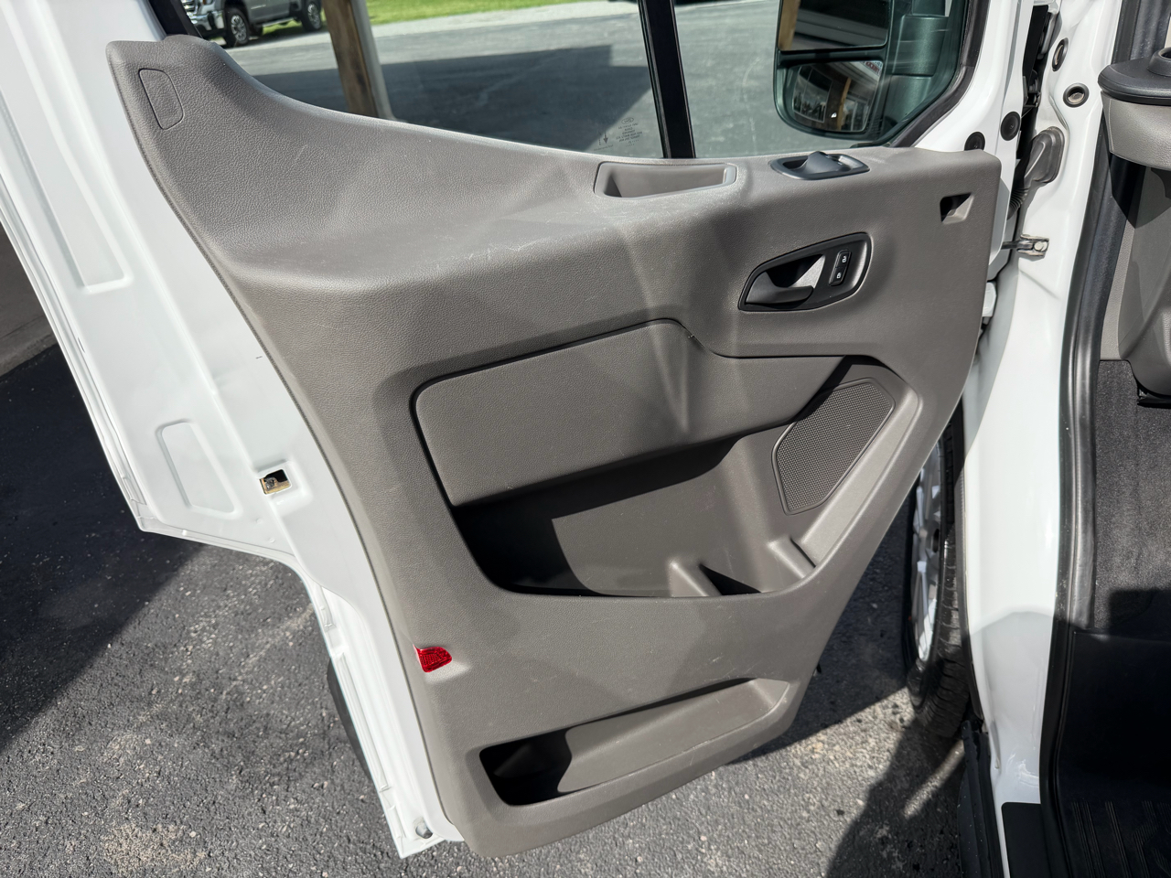 2021 Ford Transit Passenger XLT photo 7