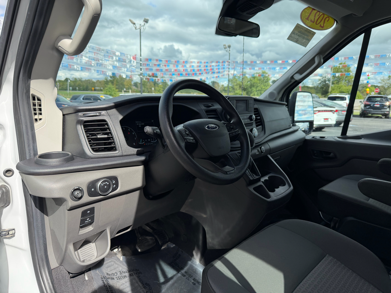 2021 Ford Transit Passenger XLT photo 8