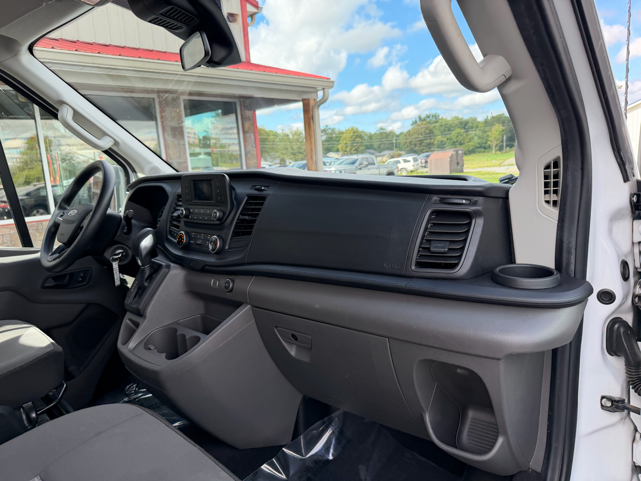 2021 Ford Transit Passenger XLT photo 15