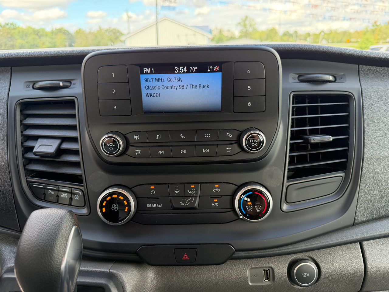 2021 Ford Transit Passenger XLT photo 20