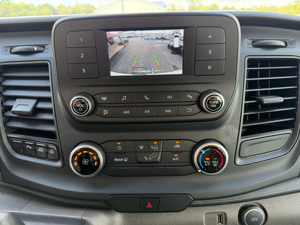 2021 Ford Transit Passenger XLT photo 21