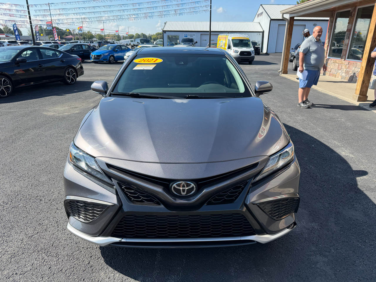 2021 Toyota Camry XSE photo 3