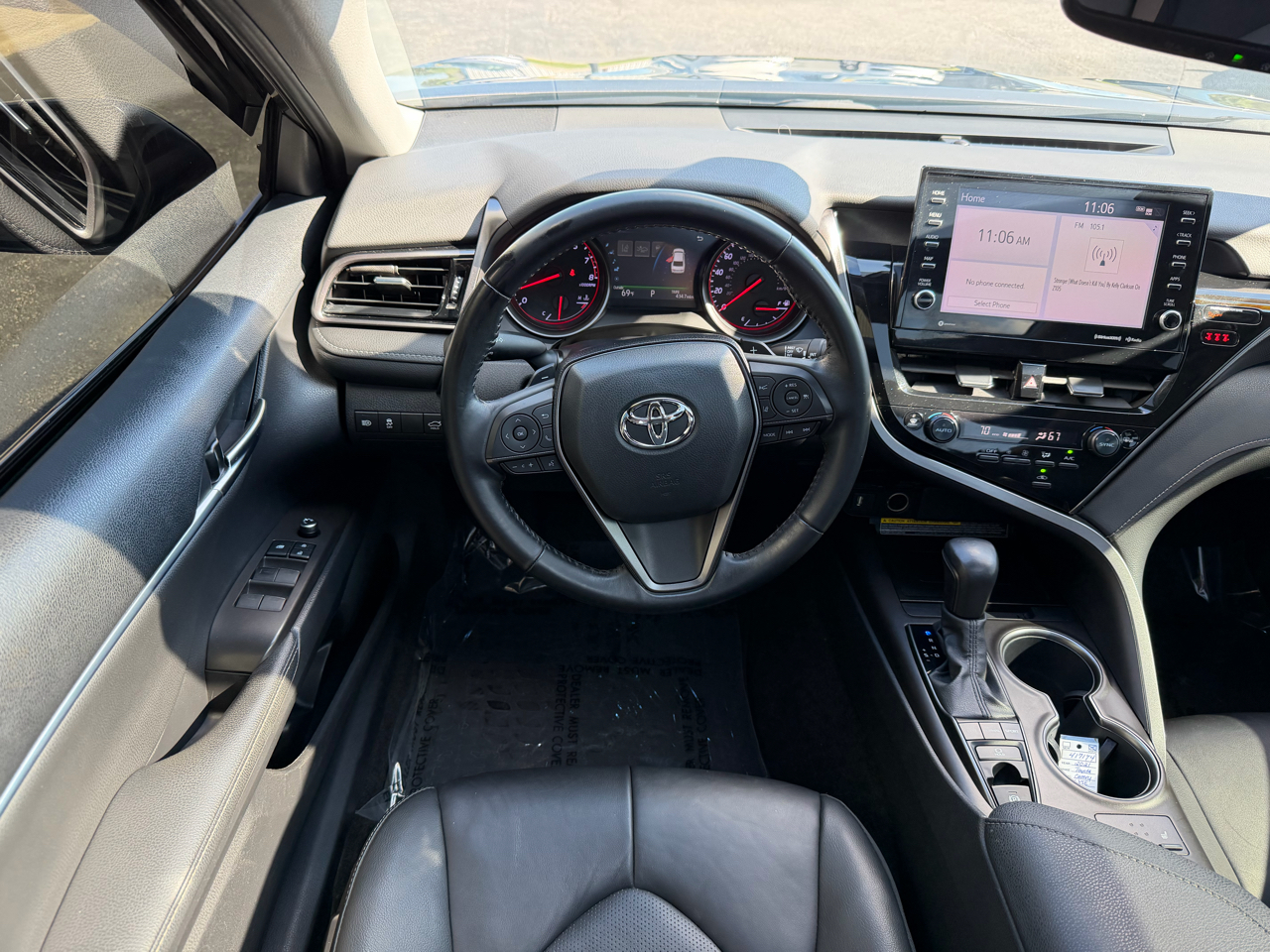2021 Toyota Camry XSE photo 8