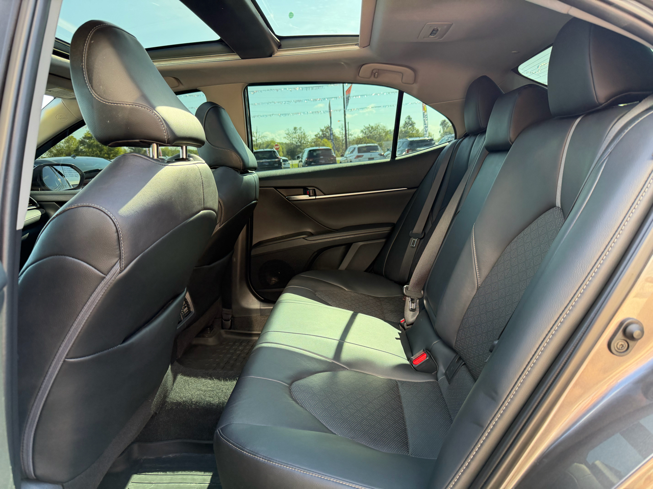 2021 Toyota Camry XSE photo 10