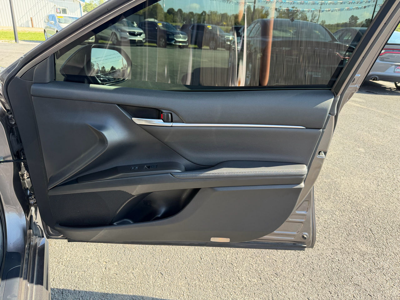 2021 Toyota Camry XSE photo 13