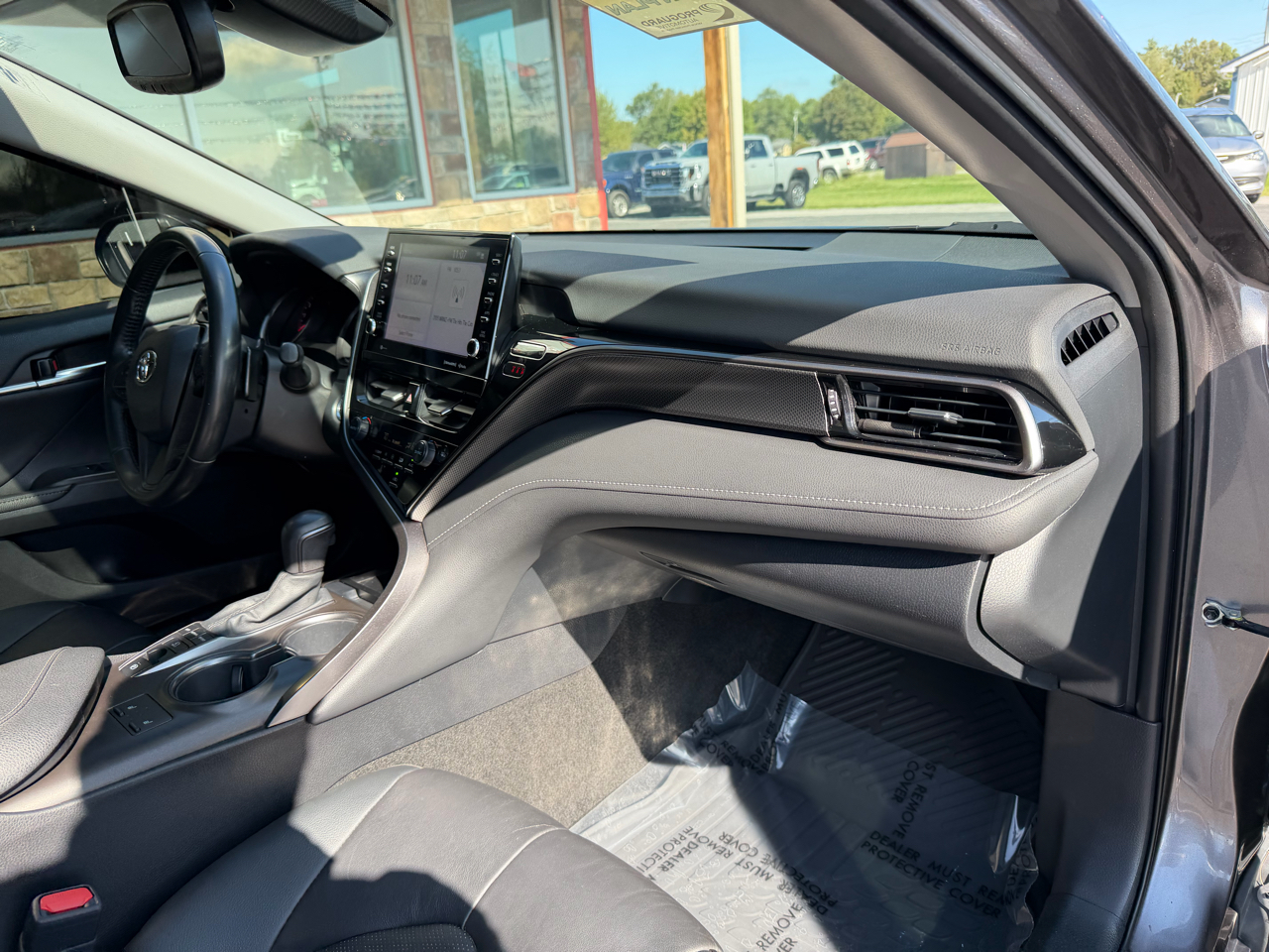 2021 Toyota Camry XSE photo 14
