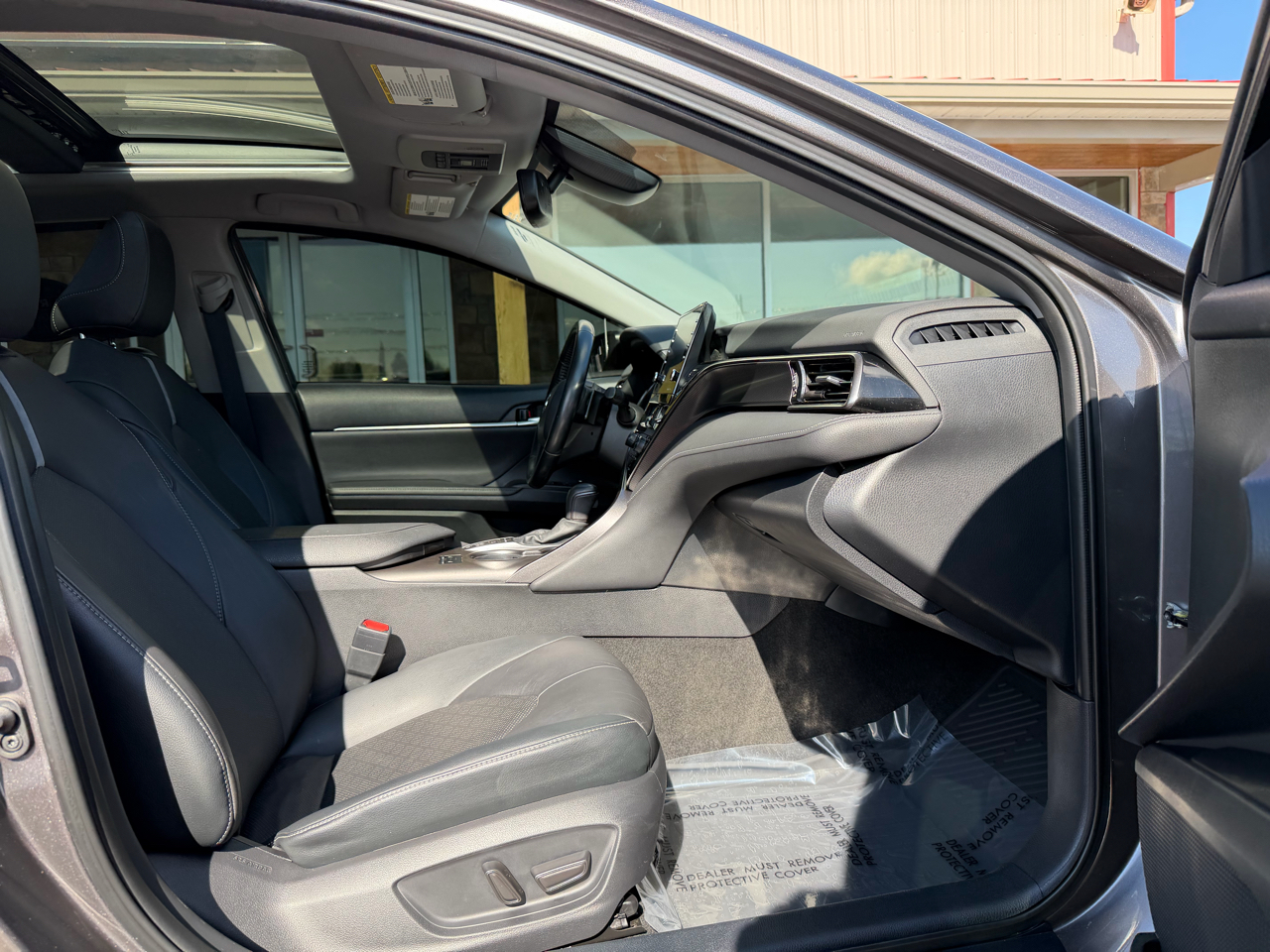 2021 Toyota Camry XSE photo 15