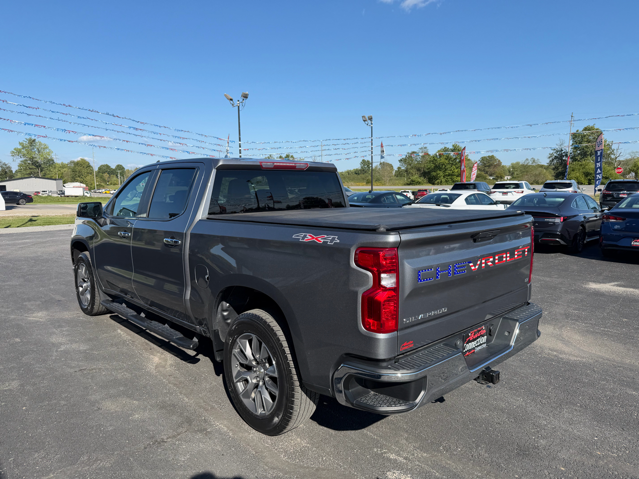 2022 Chevrolet Silverado 1500 LT photo 5