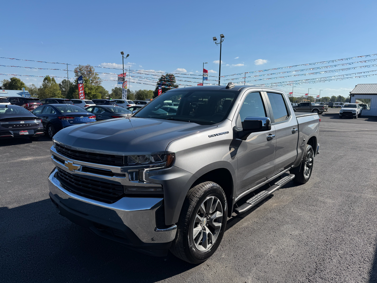 2022 Chevrolet Silverado 1500 LT photo 7
