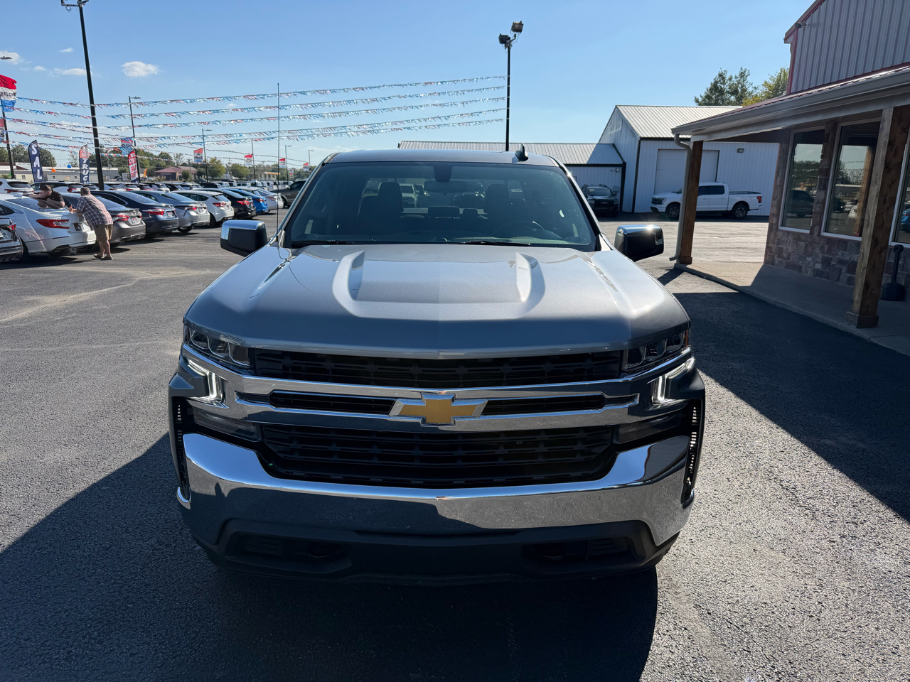 2022 Chevrolet Silverado 1500 LT photo 8