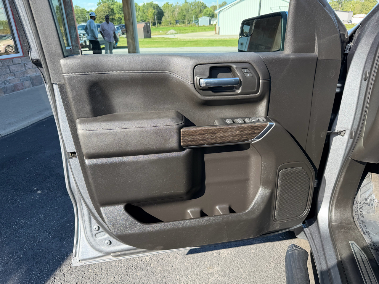 2022 Chevrolet Silverado 1500 LT photo 10