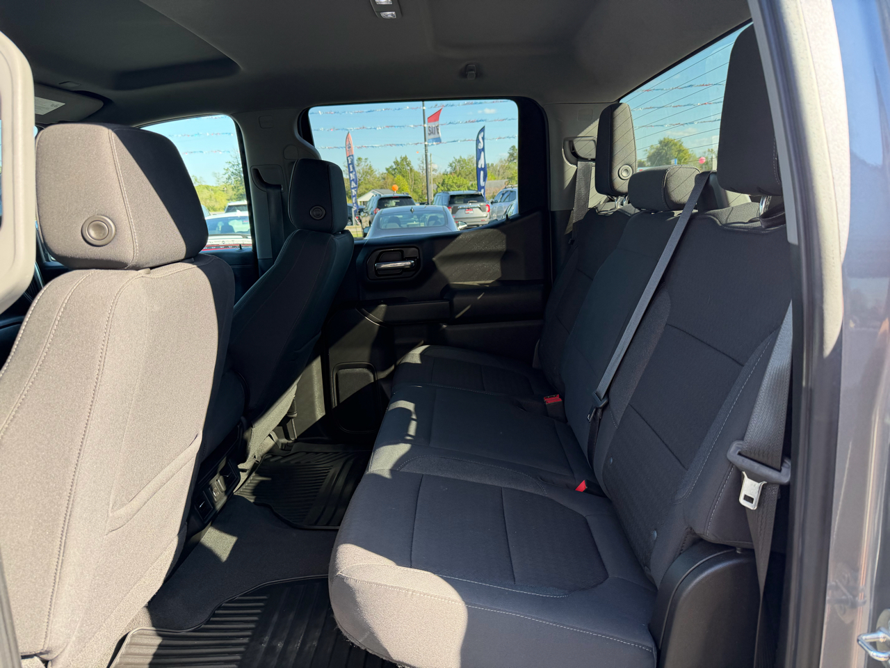 2022 Chevrolet Silverado 1500 LT photo 14