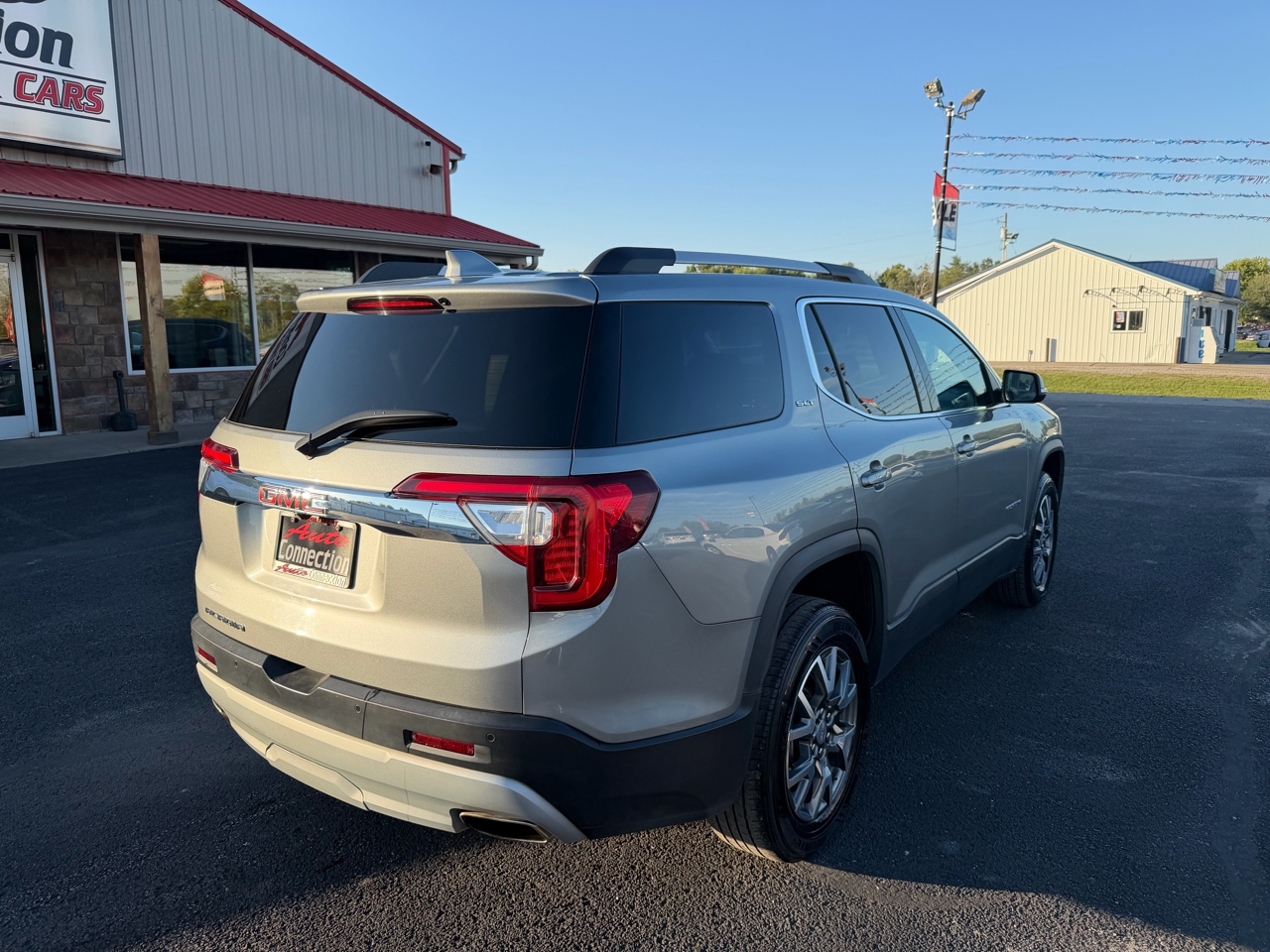 2023 Gmc Acadia SLT photo 2