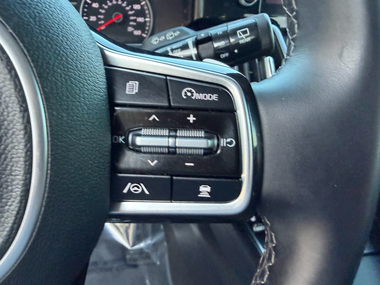 2023 Kia Sorento EX photo 25